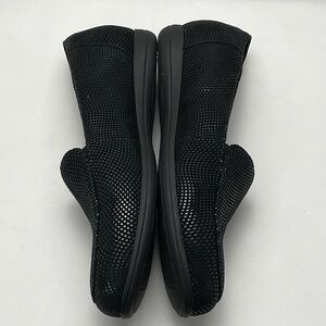 Trotters Black Jenn Mini‎ Dots Loafers Women’s 5.5 #0226